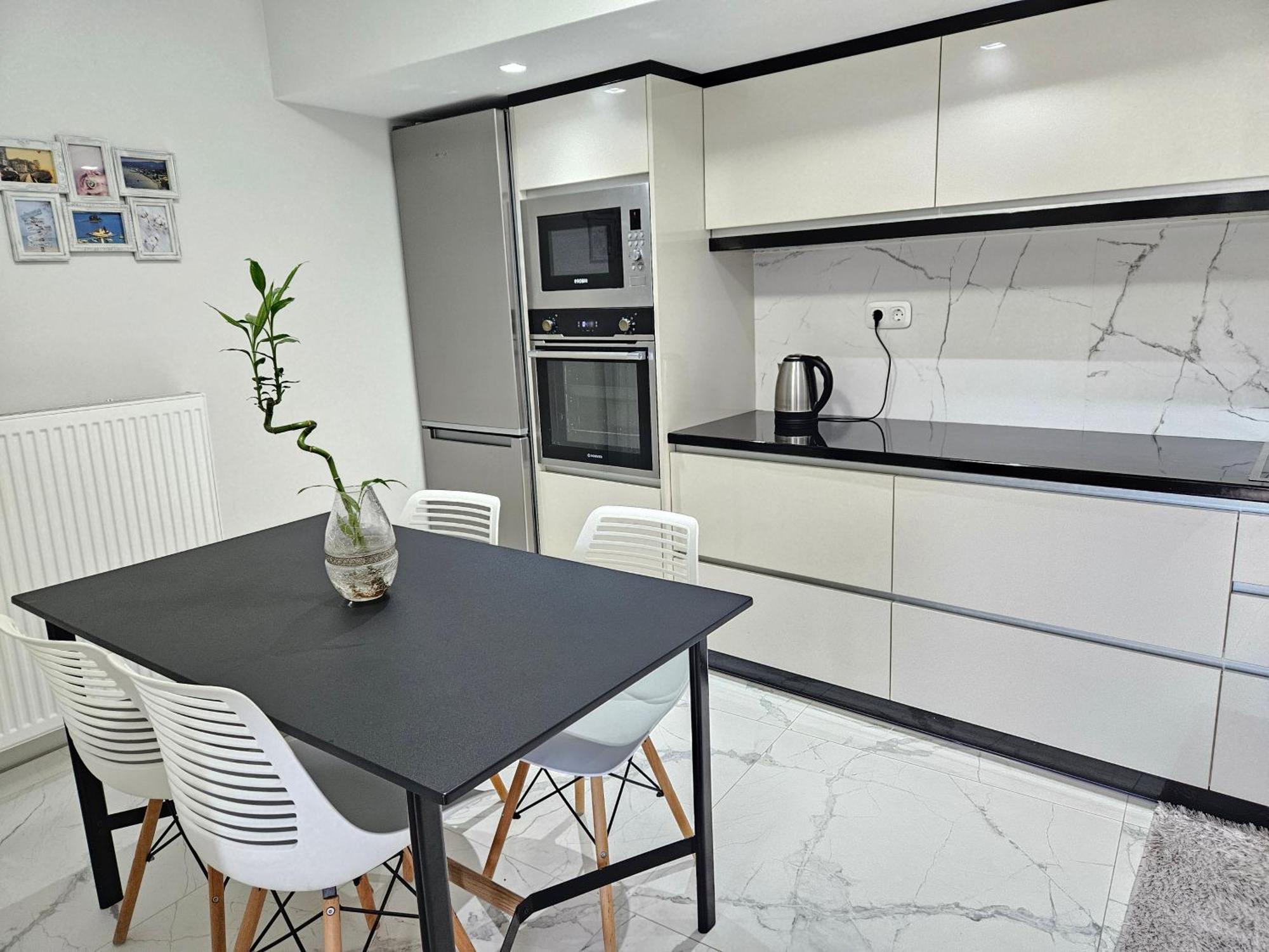 Grey Luxury House Lejlighed Ypsos Eksteriør billede