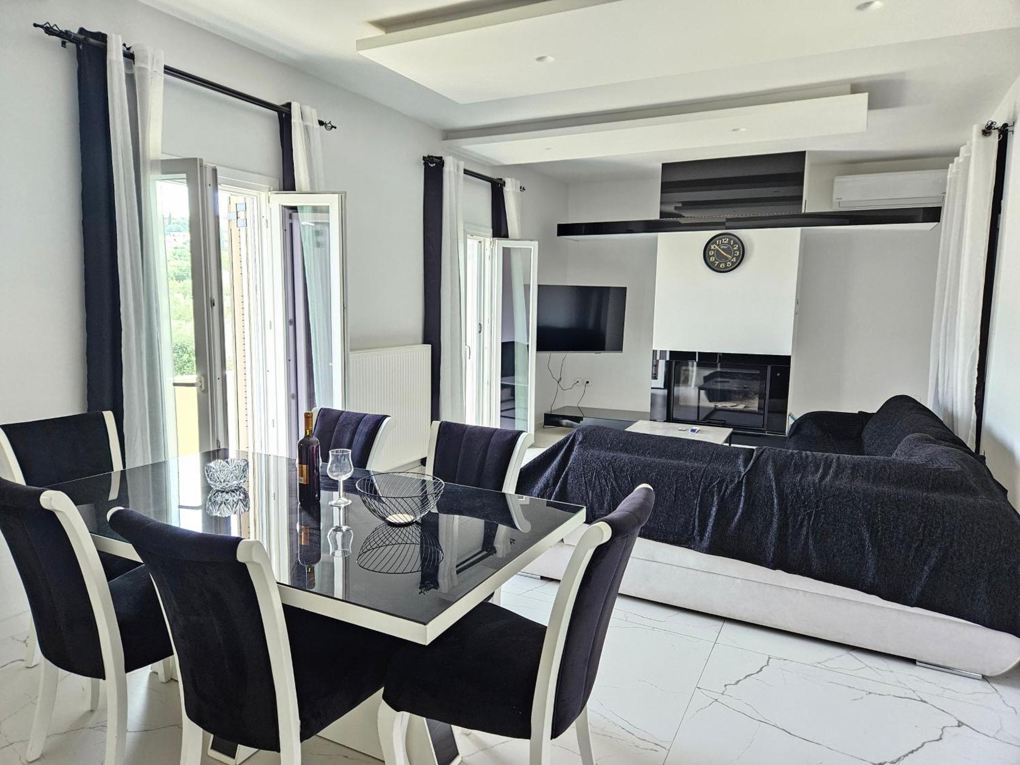 Grey Luxury House Lejlighed Ypsos Eksteriør billede